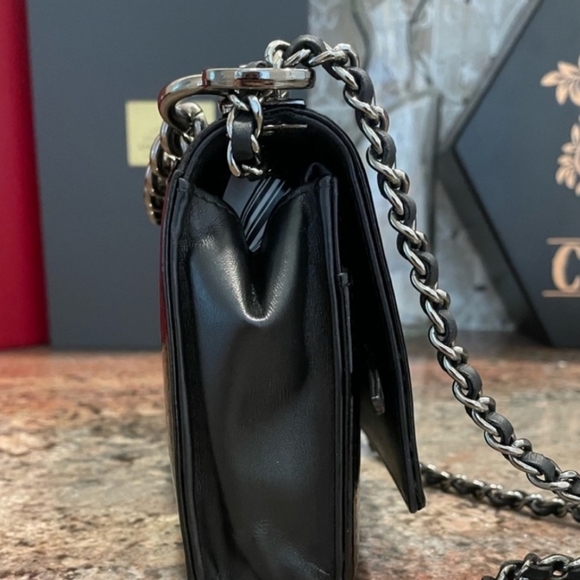 🦄 Customized Chanel Black Patent  Leather WOC Chain Bag - Picture 5 of 11